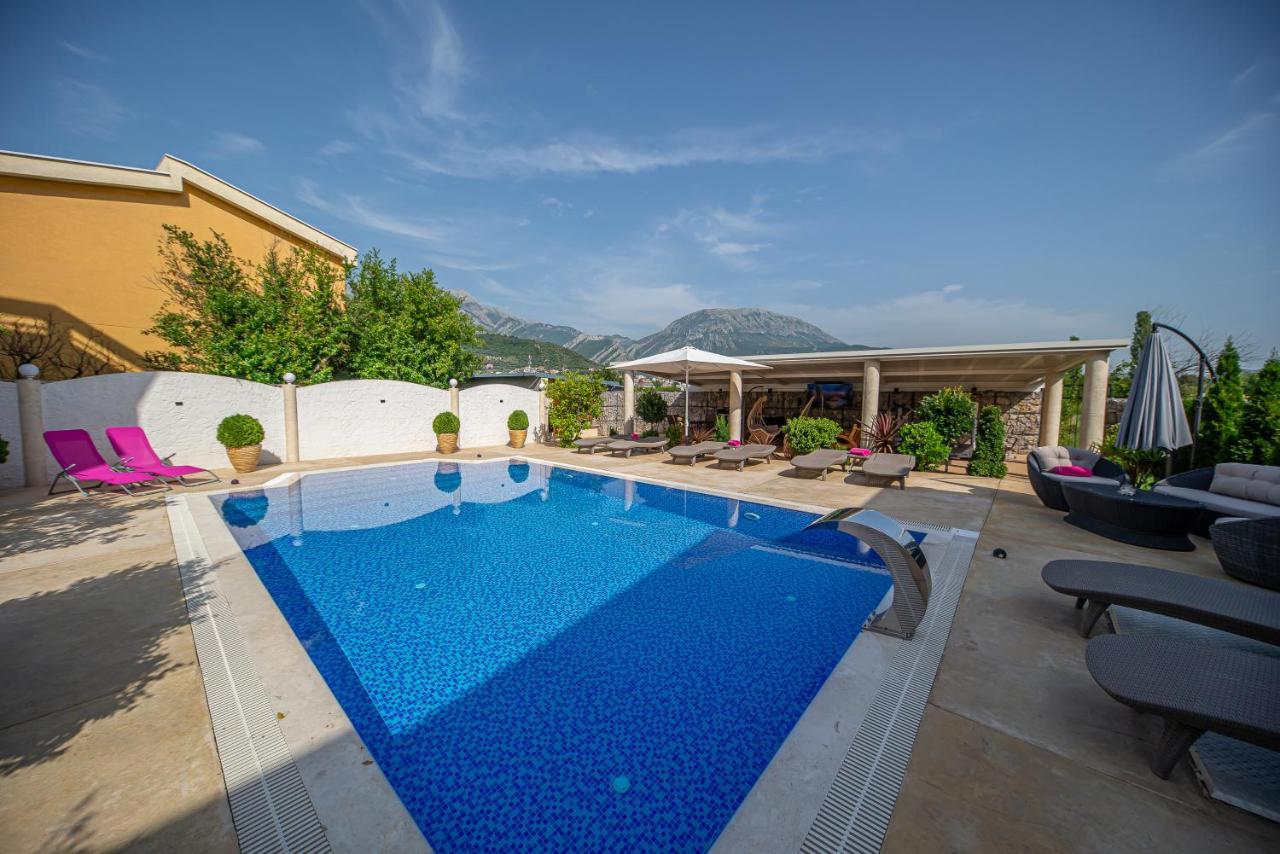 Lux Villa Princess Bar Exterior foto